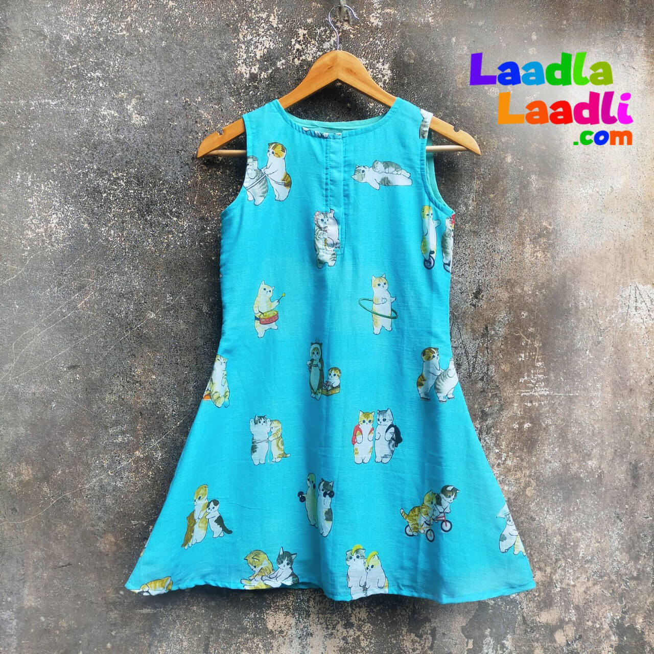 Family of cats printed frock